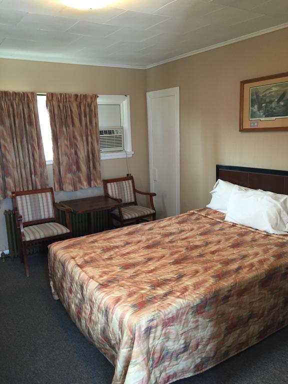 Shamrock Motel Midland Kültér fotó